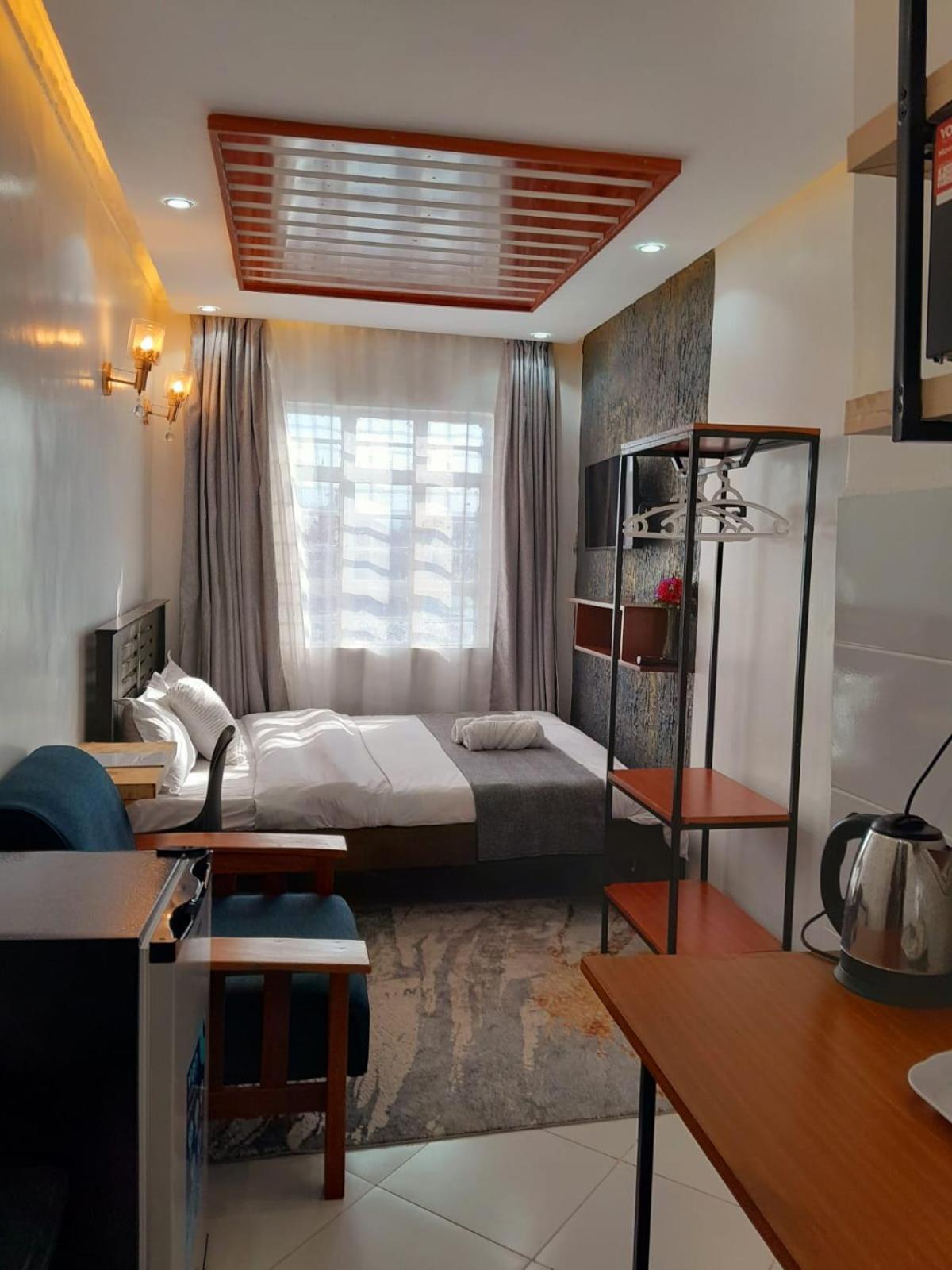 Sandalwood Suites Nakuru - Studios & One Bedroom Suites Esterno foto
