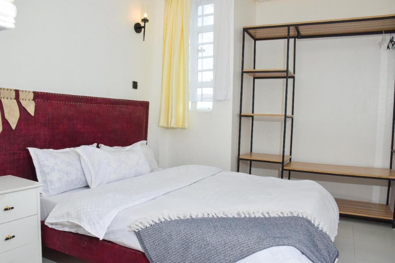 Sandalwood Suites Nakuru - Studios & One Bedroom Suites Esterno foto