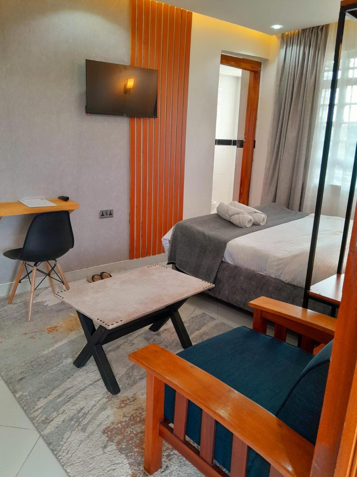 Sandalwood Suites Nakuru - Studios & One Bedroom Suites Esterno foto
