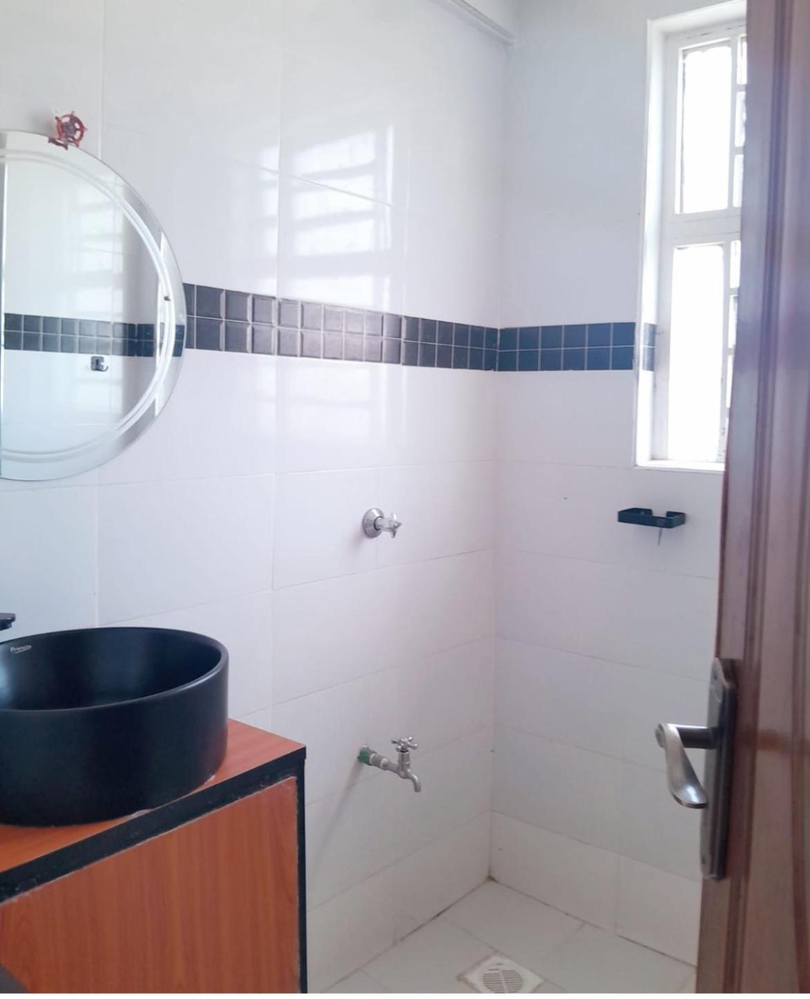 Sandalwood Suites Nakuru - Studios & One Bedroom Suites Esterno foto