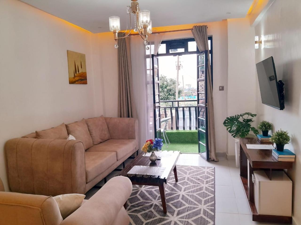 Sandalwood Suites Nakuru - Studios & One Bedroom Suites Esterno foto