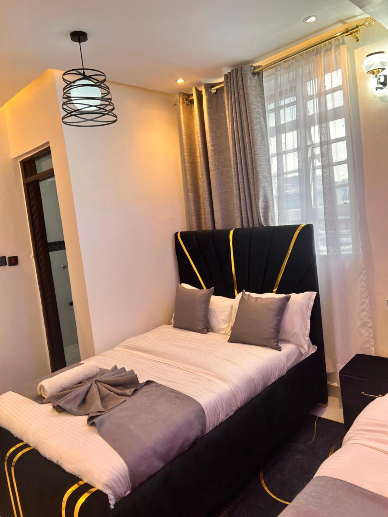 Sandalwood Suites Nakuru - Studios & One Bedroom Suites Esterno foto
